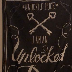 knuckle puck wall flag (pop punk)